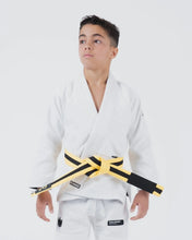 Carregar imagem no visualizador da galeria, Kimono BJJ (GI) Kingz Kore Youth 2.0. Branco com faixa branca