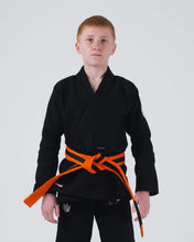 Carregar imagem no visualizador da galeria, Kimono BJJ (GI) Kingz Kore Youth 2.0. Preto com cinto branco