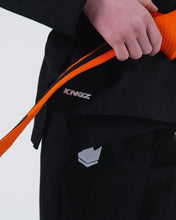 Carregar imagem no visualizador da galeria, Kimono BJJ (GI) Kingz Kore Youth 2.0. Preto com cinto branco