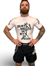Carregar imagem no visualizador da galeria, Bury Me In My GI Rash Guard