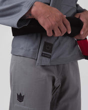 Charger l'image dans la galerie, Kimono BJJ (GI) Kingz le blanc de ceinture gris inclus