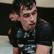Carregar imagem no visualizador da galeria, Progress Ink Rashguard