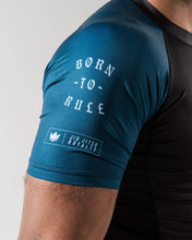 Cargar imagen en el visor de la galería, Rashguard Kingz Born To Rule Short Sleeve