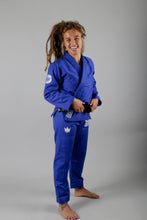 Lade das Bild in den Galerie-Viewer, Kimono BJJ (GI) Kingz Classic 3.0 Women's Blue mit weißem Gürtel enthalten