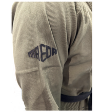 Lade das Bild in den Galerie-Viewer, Kimono BJJ (GI) Maeda Red Label 3.0 Militärgrün - Weißer Gürtel enthalten
