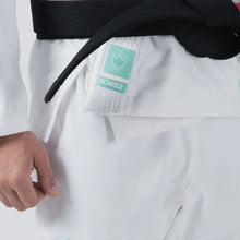 Carregar imagem no visualizador da galeria, Kimono BJJ (Gi) Kingz, o único - edição de hortelã - branca
