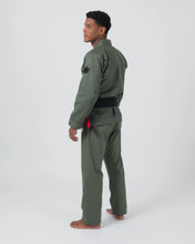 Lade das Bild in den Galerie-Viewer, The ONE Jiu Jitsu Gi - Military Green - Limited Edition

