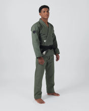 Lade das Bild in den Galerie-Viewer, The ONE Jiu Jitsu Gi - Military Green - Limited Edition

