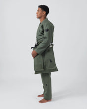 Lade das Bild in den Galerie-Viewer, The ONE Jiu Jitsu Gi - Military Green - Limited Edition

