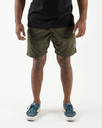 Shorts décontractés de Kingz - vert militaire