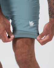 Carregar imagem no visualizador da galeria, Hybrid Shorts- Noise Red

