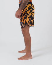 Charger l&#39;image dans la galerie, Flame Shorts
