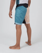 Cargar imagen en el visor de la galería, Flow Performance Series Shorts - Tan
