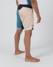 Cargar imagen en el visor de la galería, Flow Performance Series Shorts - Tan
