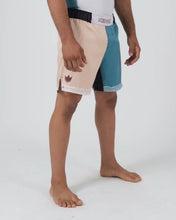 Cargar imagen en el visor de la galería, Flow Performance Series Shorts - Tan
