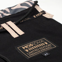 Lade das Bild in den Galerie-Viewer, Kimono BJJ (Gi) Moskova 2026 Limited Edition- Coral Gi Black
