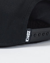 Load image into Gallery viewer, Slice Snapbback- Black
