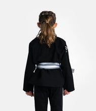 Charger l&#39;image dans la galerie, Kimono BJJ (GI) progressait les enfants de l&#39;Académie - Black-White Cinturon inclus
