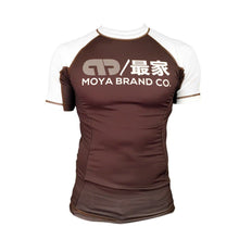 Cargar imagen en el visor de la galería, Moya Brand Rashguard Scuderia III Manga Corta - Marrón - StockBJJ
