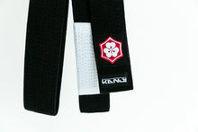 Charger l&#39;image dans la galerie, Cinturón Kanji  &quot;Original&quot; - Negro con barra Blanca - StockBJJ
