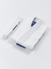 Cargar imagen en el visor de la galería, Kimono MANTO &quot;Junior&quot; Youth BJJ - Blanco - StockBJJ
