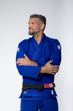 Load image into Gallery viewer, Kimono Kingz The One- Azul- CINTURON BLANCO INCLUIDO - StockBJJ
