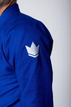 Load image into Gallery viewer, Kimono Kingz The One- Azul- CINTURON BLANCO INCLUIDO - StockBJJ
