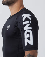 Charger l&#39;image dans la galerie, Rashguard Kingz Kore V2 à manches courtes - noir
