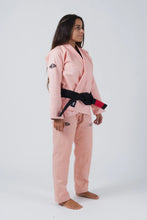 Carregar imagem no visualizador da galeria, Kimono BJJ (GI) Maeda Red Label 3.0 Peach for Women - Cinturão Branca incluída
