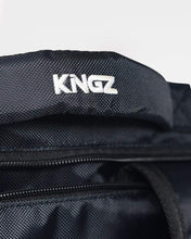 Cargar imagen en el visor de la galería, Kingz Convertible Backpack 2.0 XL- Negro
