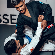 Lade das Bild in den Galerie-Viewer, Kimono BJJ (GI) Tatami Mild - Schwarz
