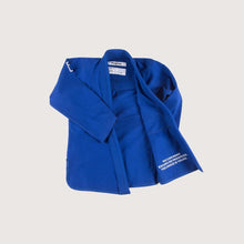 Lade das Bild in den Galerie-Viewer, Kimono BJJ (GI) Fortschritt Kinder Die Akademie- Blue-White Cinturon inklusive
