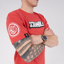 Carregar imagem no visualizador da galeria, Tee-vermelho esportivo scroble
